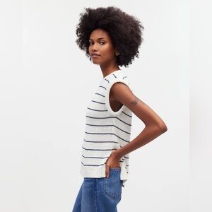 NWOT Madewell Puff-Trim Sweater Vest in Stripe - Medium - Cream and Ivory